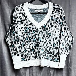 LOFT V-Neck Knit Sweater XS Abstract Leopard Print